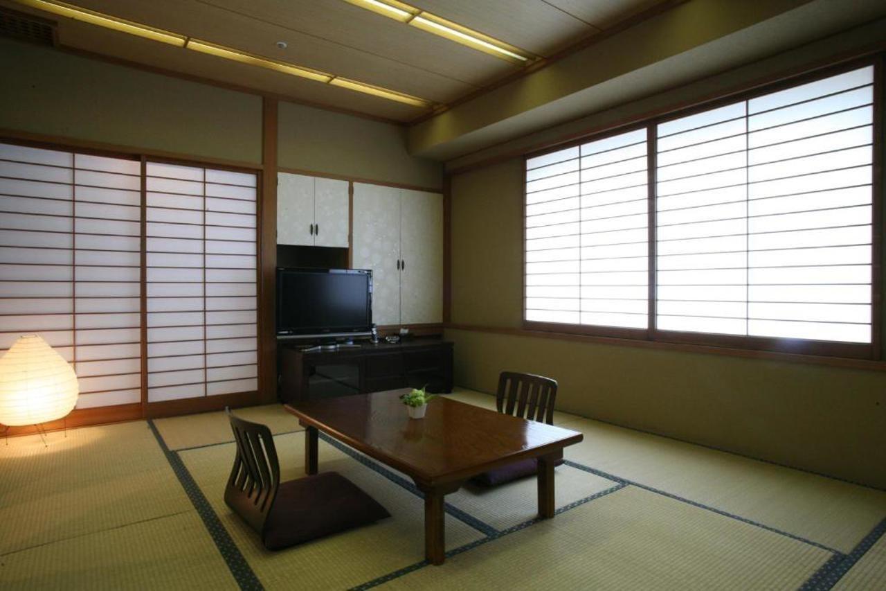 King Ambassador Hotel Kumagaya Esterno foto